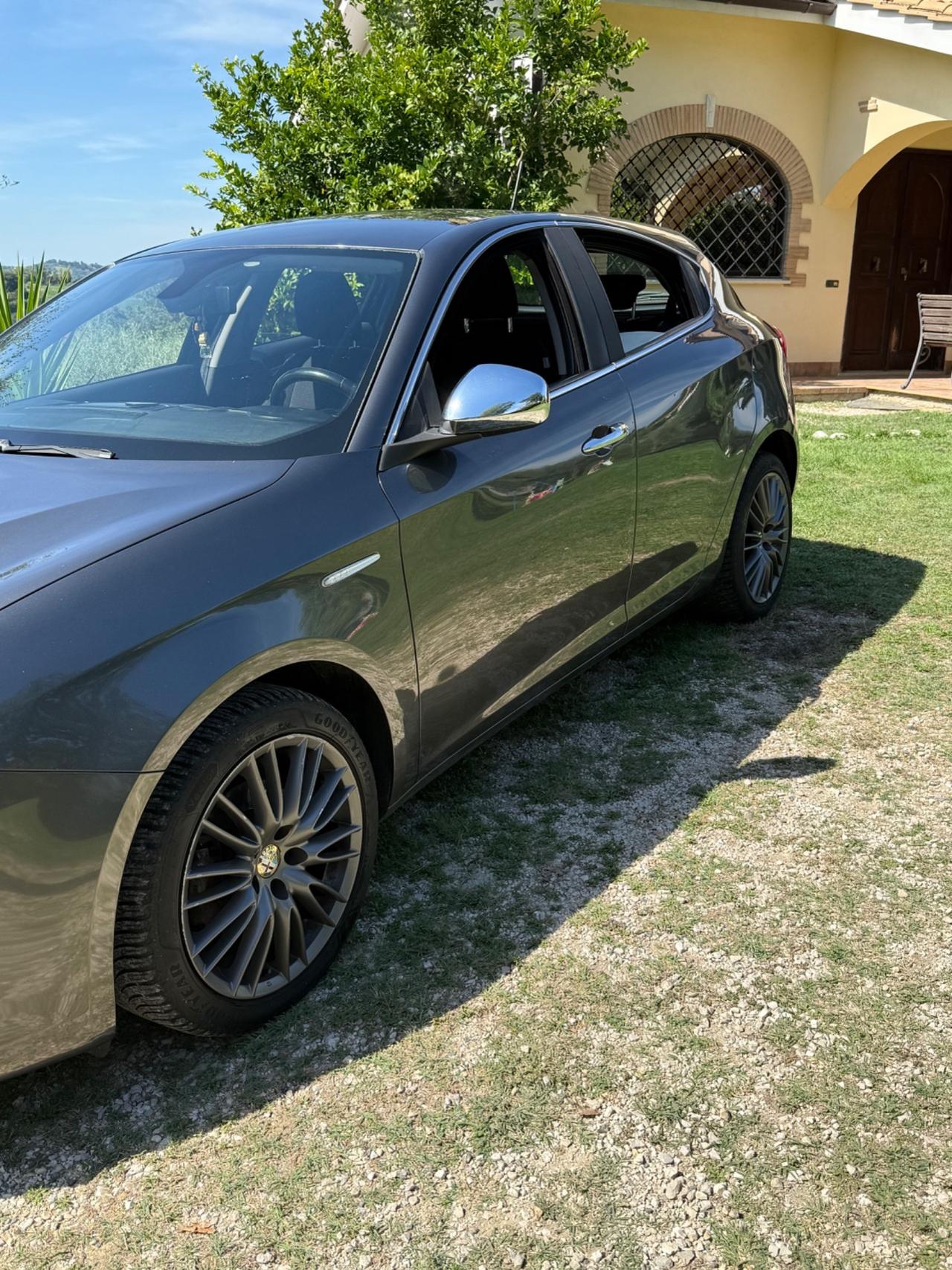 Alfa Romeo Giulietta 1.6 JTDm-2 105 CV Exclusive