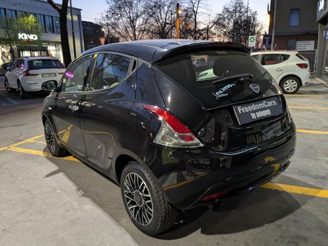 LANCIA Ypsilon 1.2 69 CV 5 porte Gold