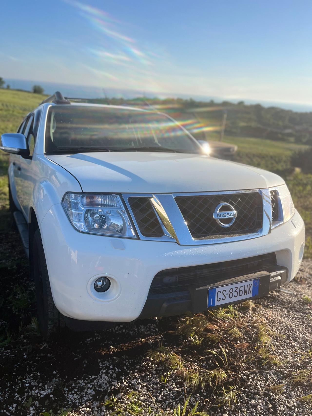 Nissan Navara 3.0cc v6 full optional gancio e hartop