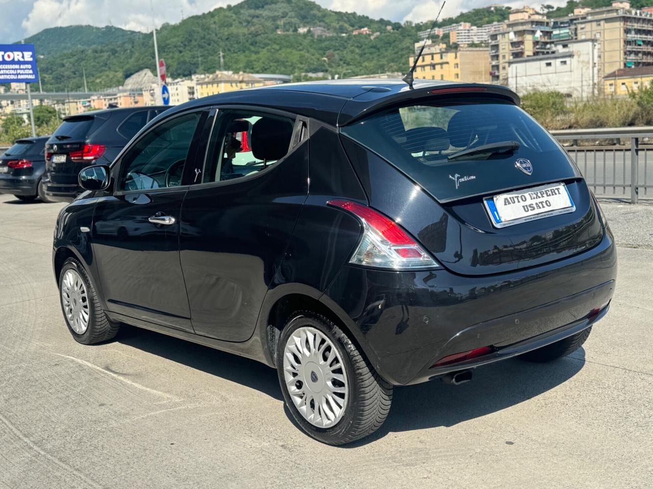 Lancia Ypsilon 1.2 69 CV 5 porte Platinum 2016
