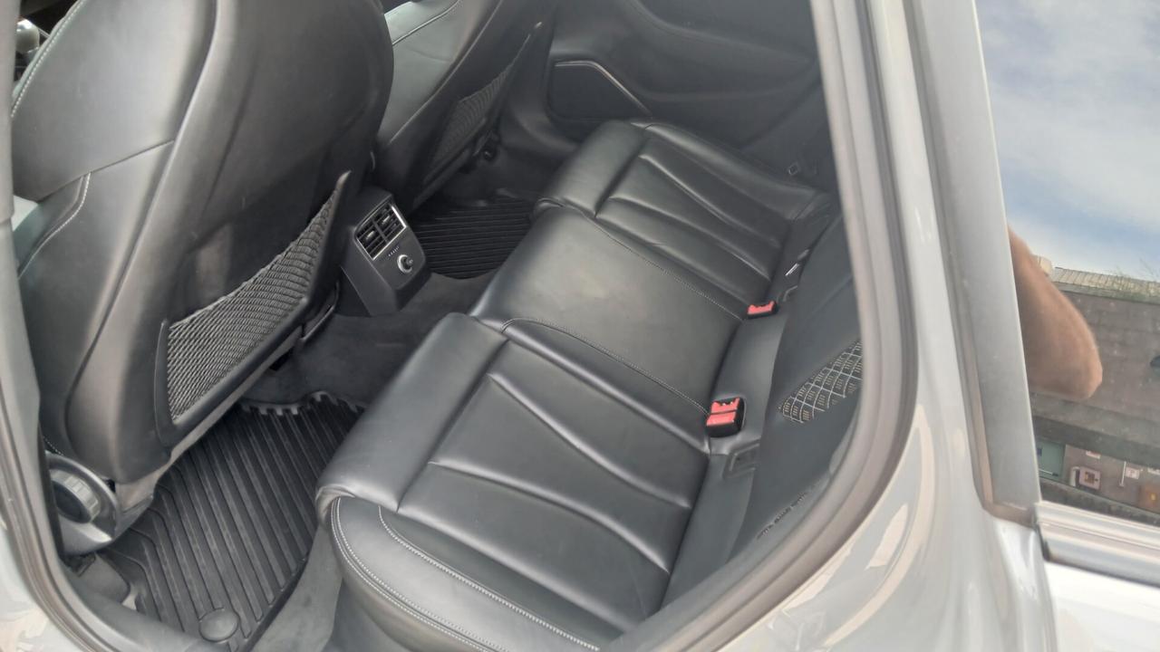 Audi RS3 TFSI 400 CV
