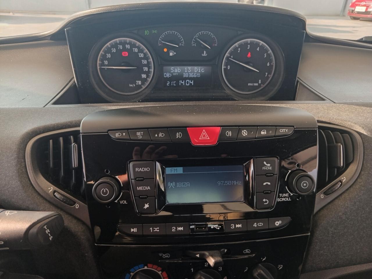 Ypsilon 1.2 C.V 69 PER NEO PATENTATI COME NUOVA