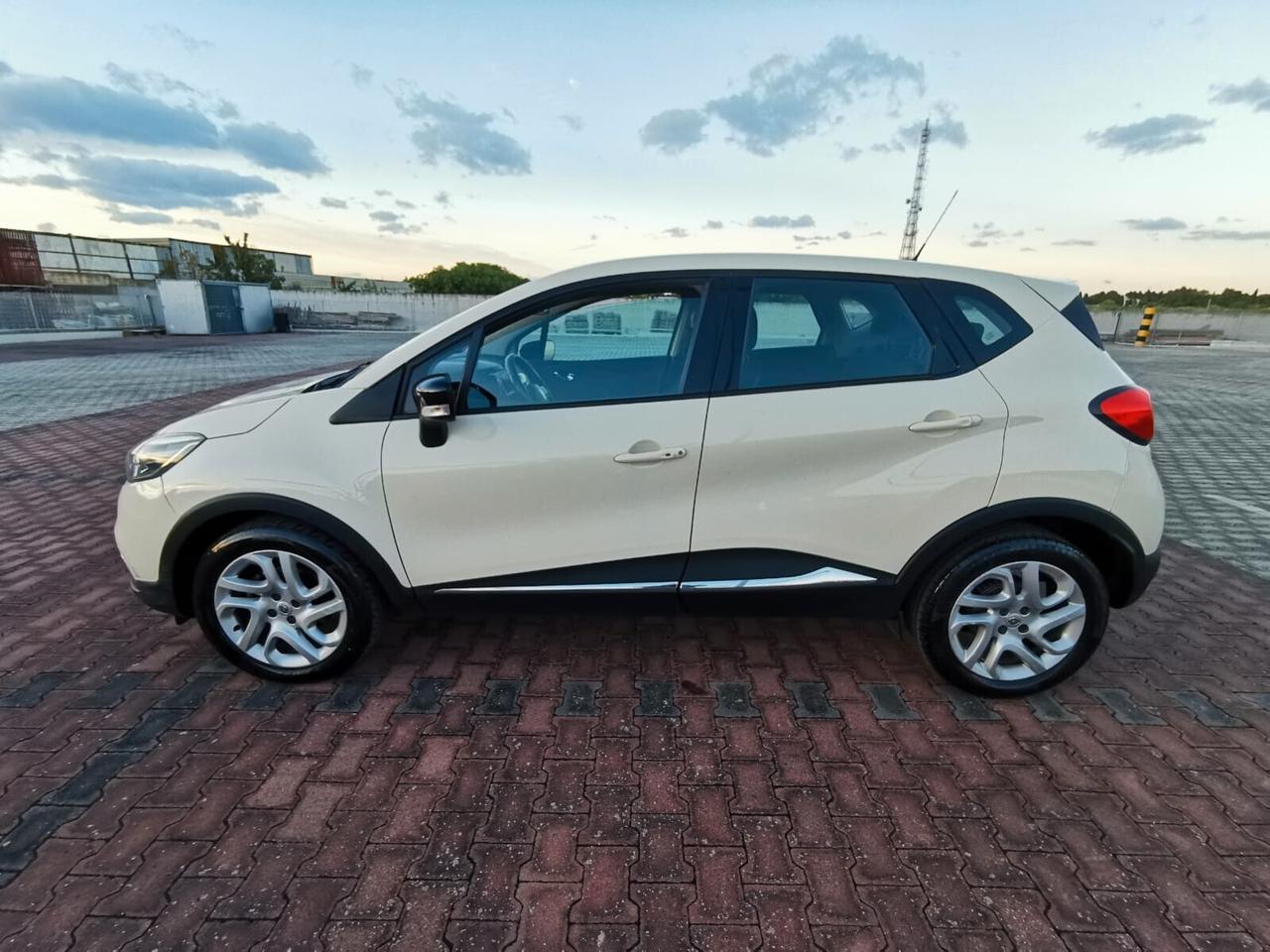 Renault Captur dCi 8V 90 CV EDC Energy - 12/2015