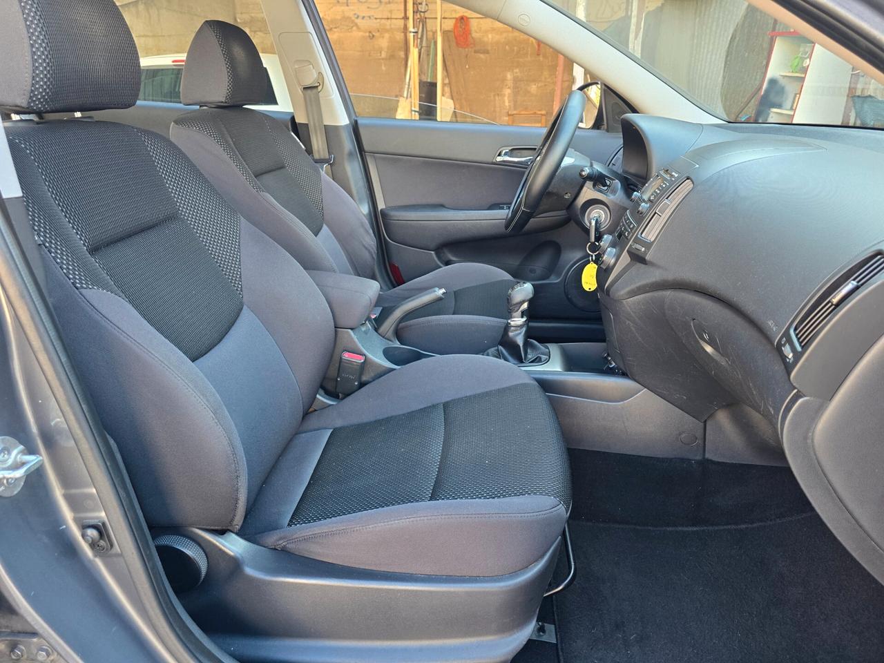 Hyundai i30 1.6 CRDi 5p. 90cv full opt 2012