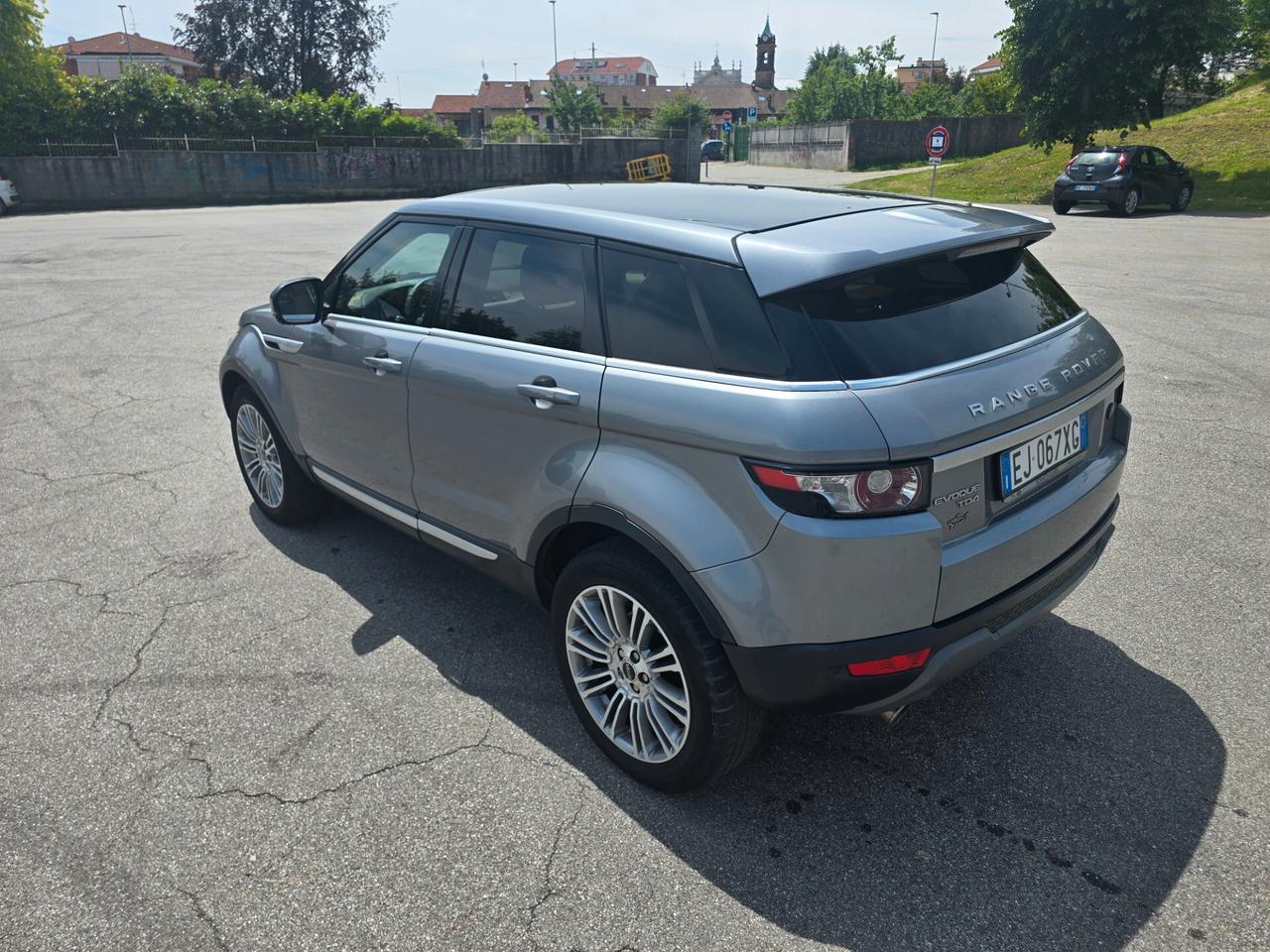 Land Rover Range Evoque 2.2 TD4 5p. Prestige