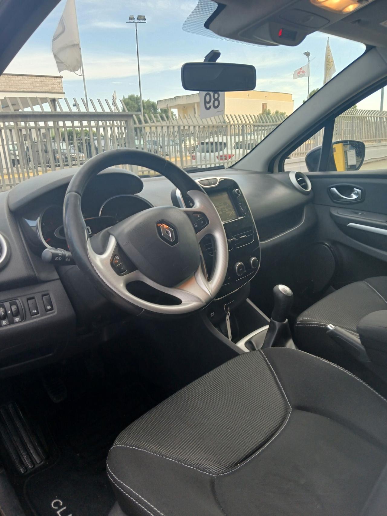 RENAULT Clio Sporter Duel 1.500 dCi 75cv