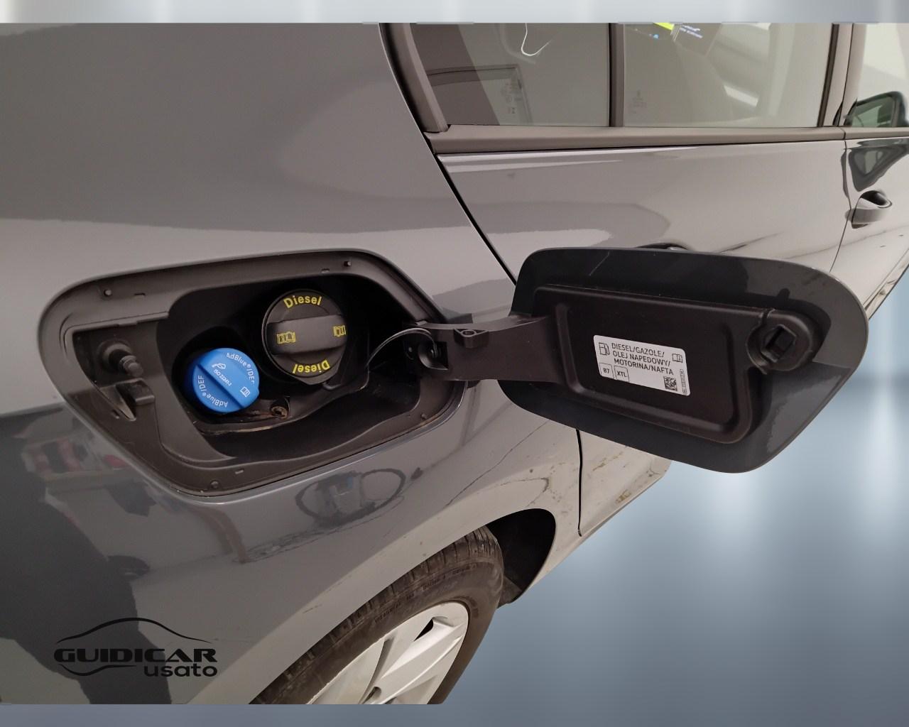 VOLKSWAGEN Golf VIII 2024 - Golf 2.0 tdi Life 115cv