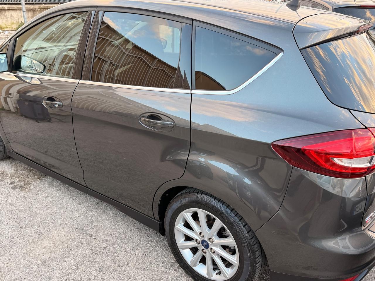 Ford C-Max 1.5 TDCI 120CV TITANIUM 80.000 MILA KM ORIGINALI!!!
