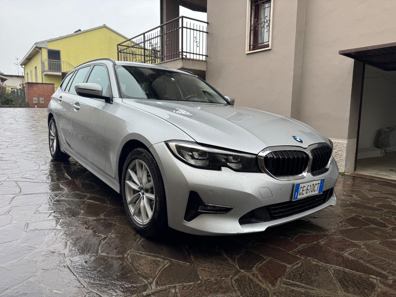 Bmw 330 330e xDrive Touring Business Advantage