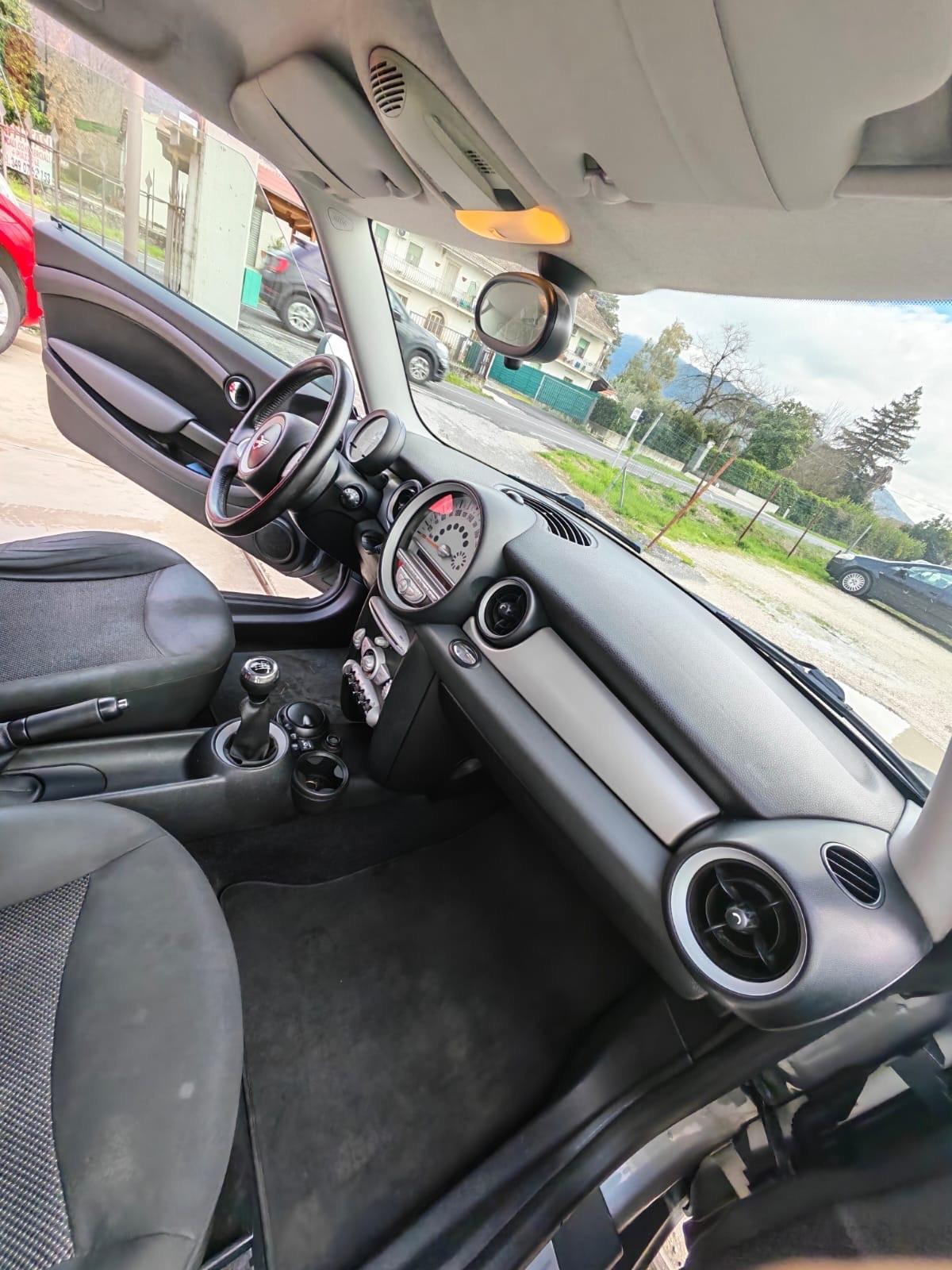 Mini Cooper 1.4 benzina e gpl 75 cavalli adatta a neopatentati