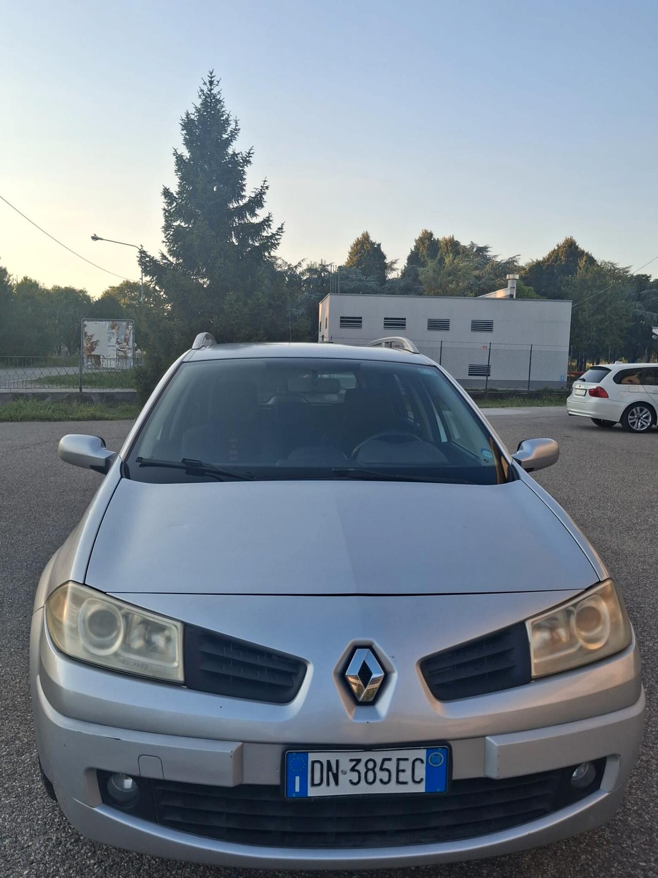 Renault Megane Mégane 1.5 dCi/85CV Grandtour Serie Speciale