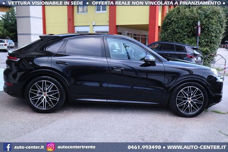 Porsche Cayenne Coupè 3.0 V6 Coupè E-Hybrid Black Edition Sport Design