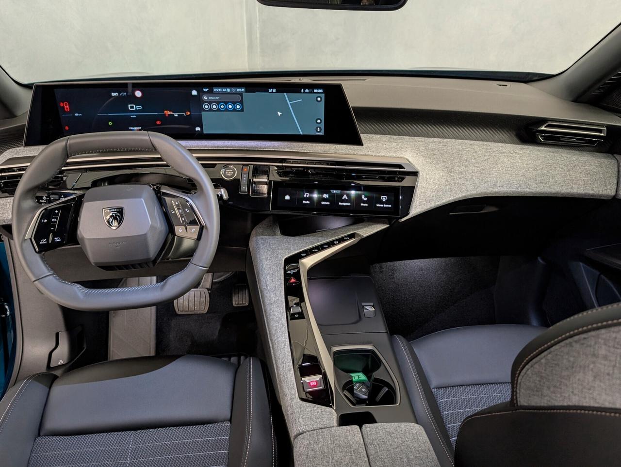 Peugeot 3008 Hybrid 136 e-DCS6 Allure KM0