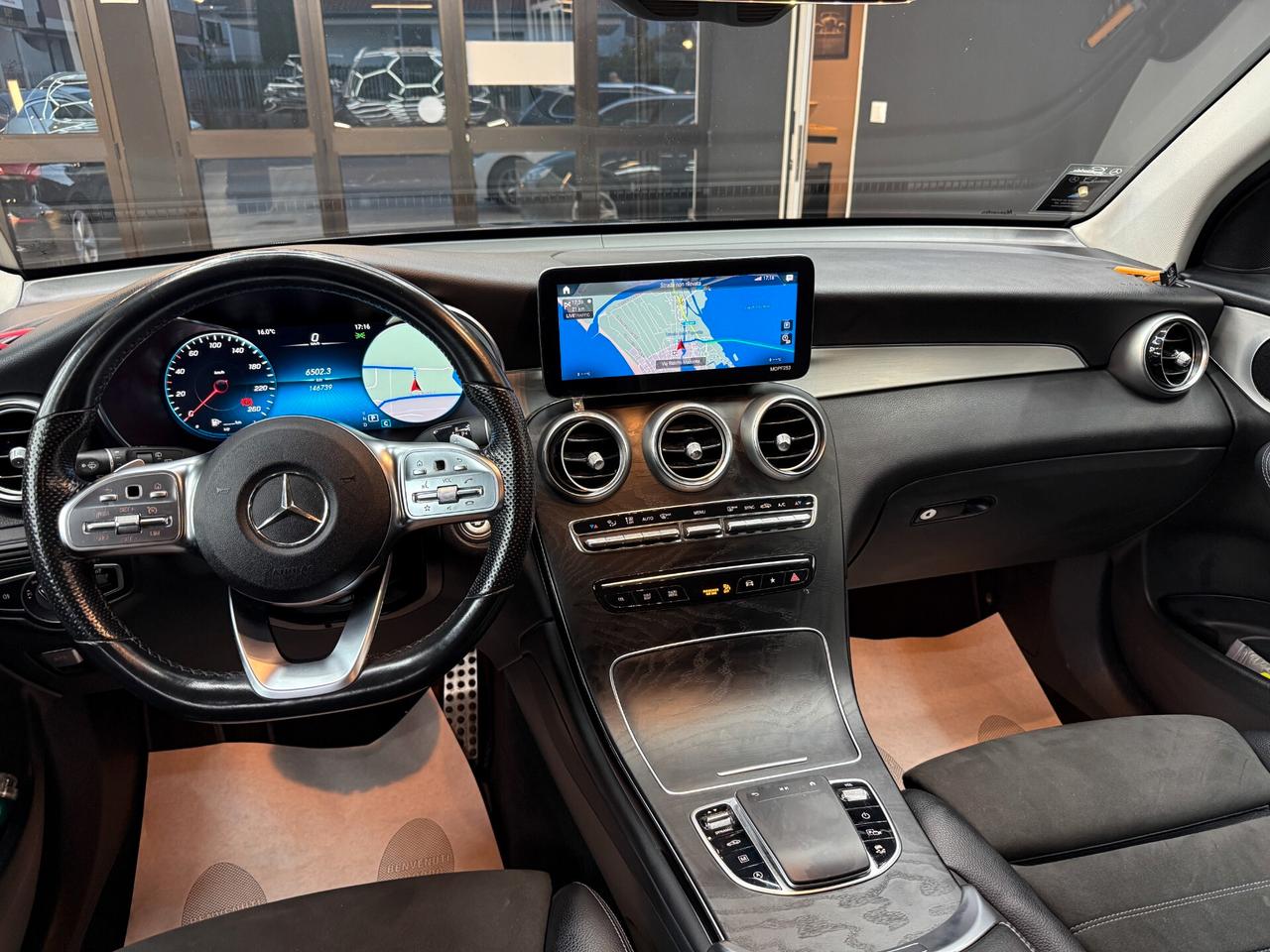 Mercedes Benz GLC 300D 4MATIC PREMIUM