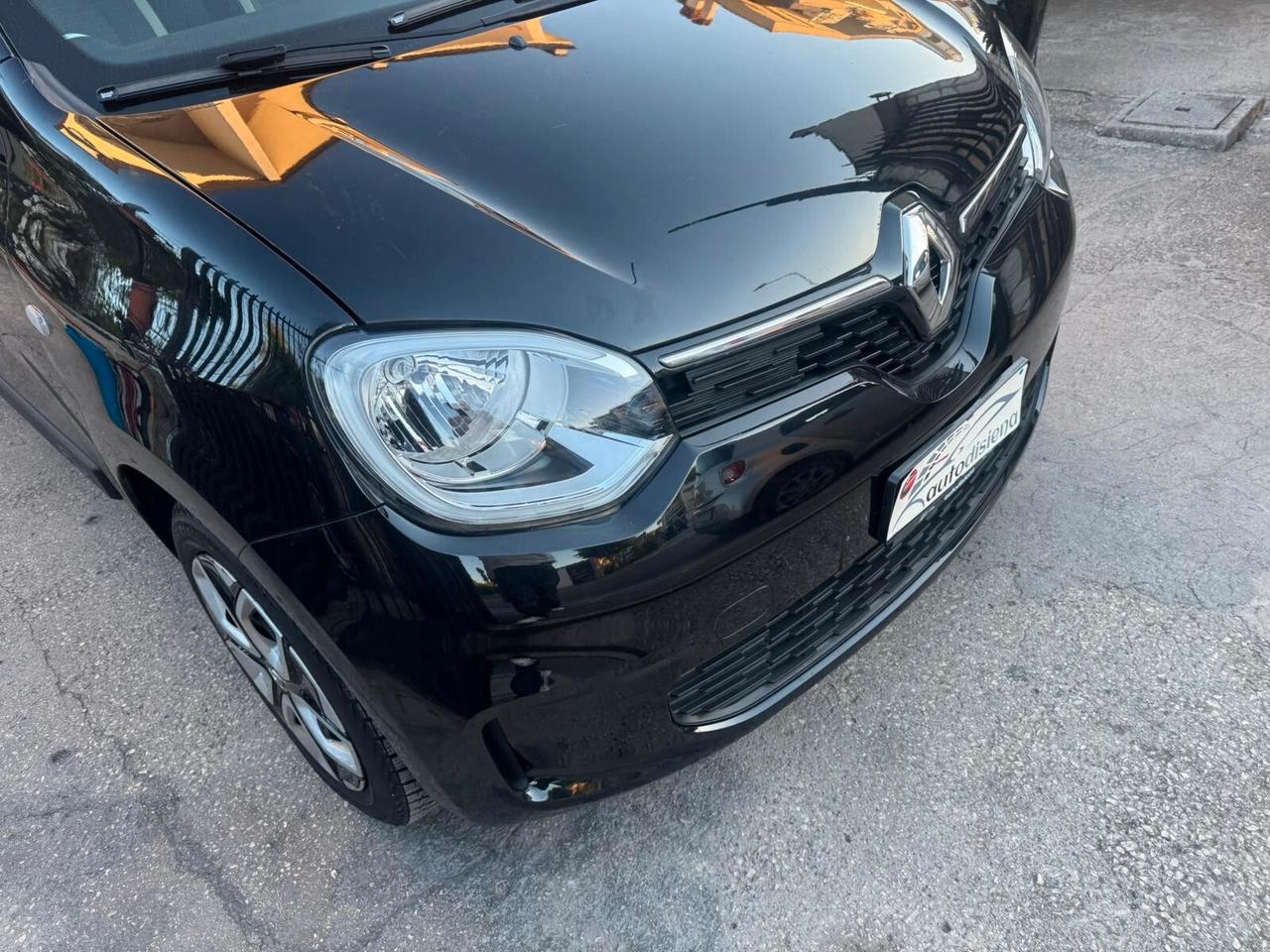 Renault Twingo SCe 65 CV Duel2 iva esposta