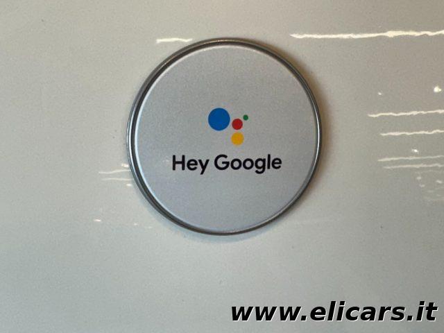 FIAT 500C 1.0 Hybrid Hey Google