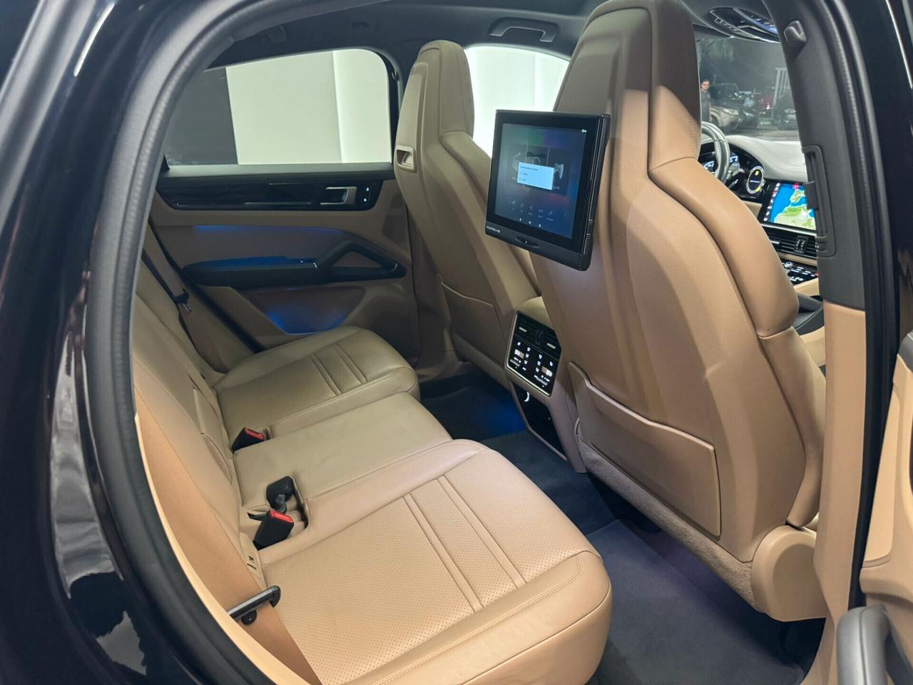 Porsche Cayenne Coupé 3.0 340 CV E-Hybrid TETTO PANORAMICO