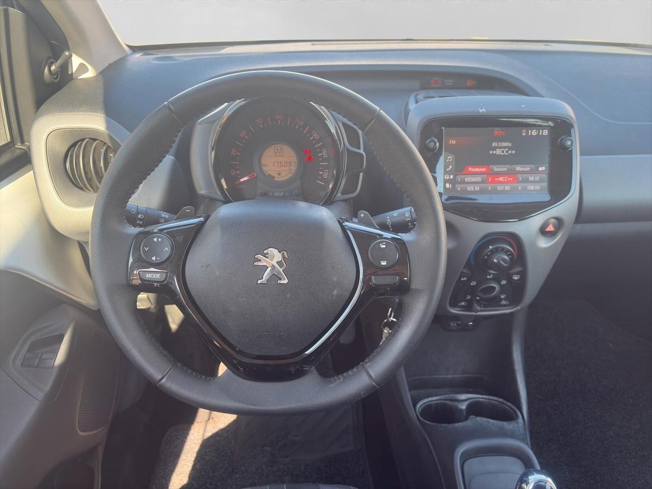 Peugeot 108 1.0 VTi 72 5p. AUT. Active NEOPATENTATI