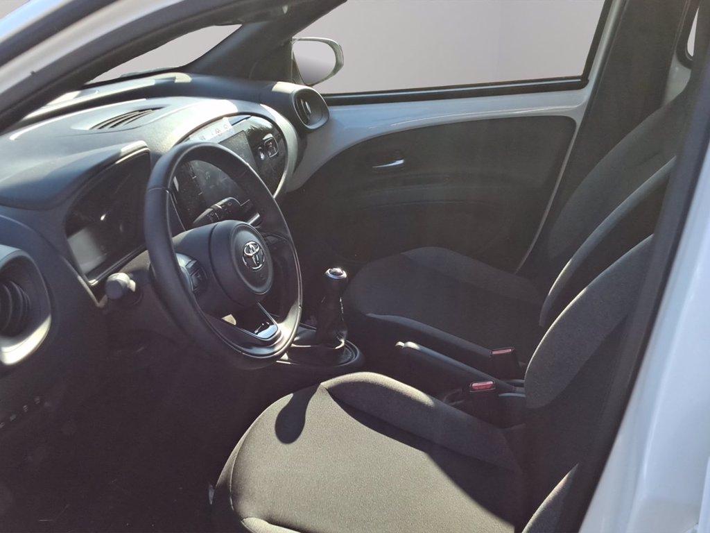 TOYOTA Aygo x 1.0 active 72cv del 2025