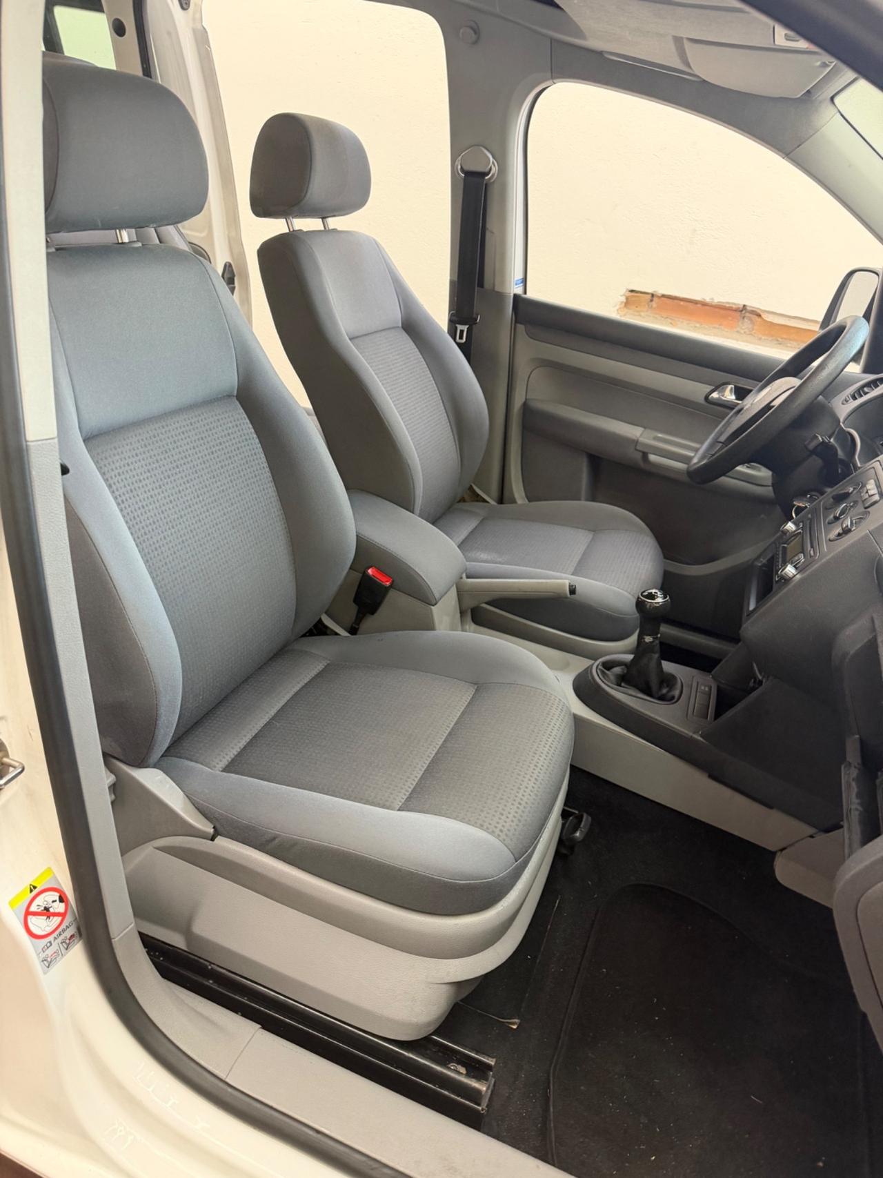 Volkswagen Caddy 1.6 BENZINA 7POSTI