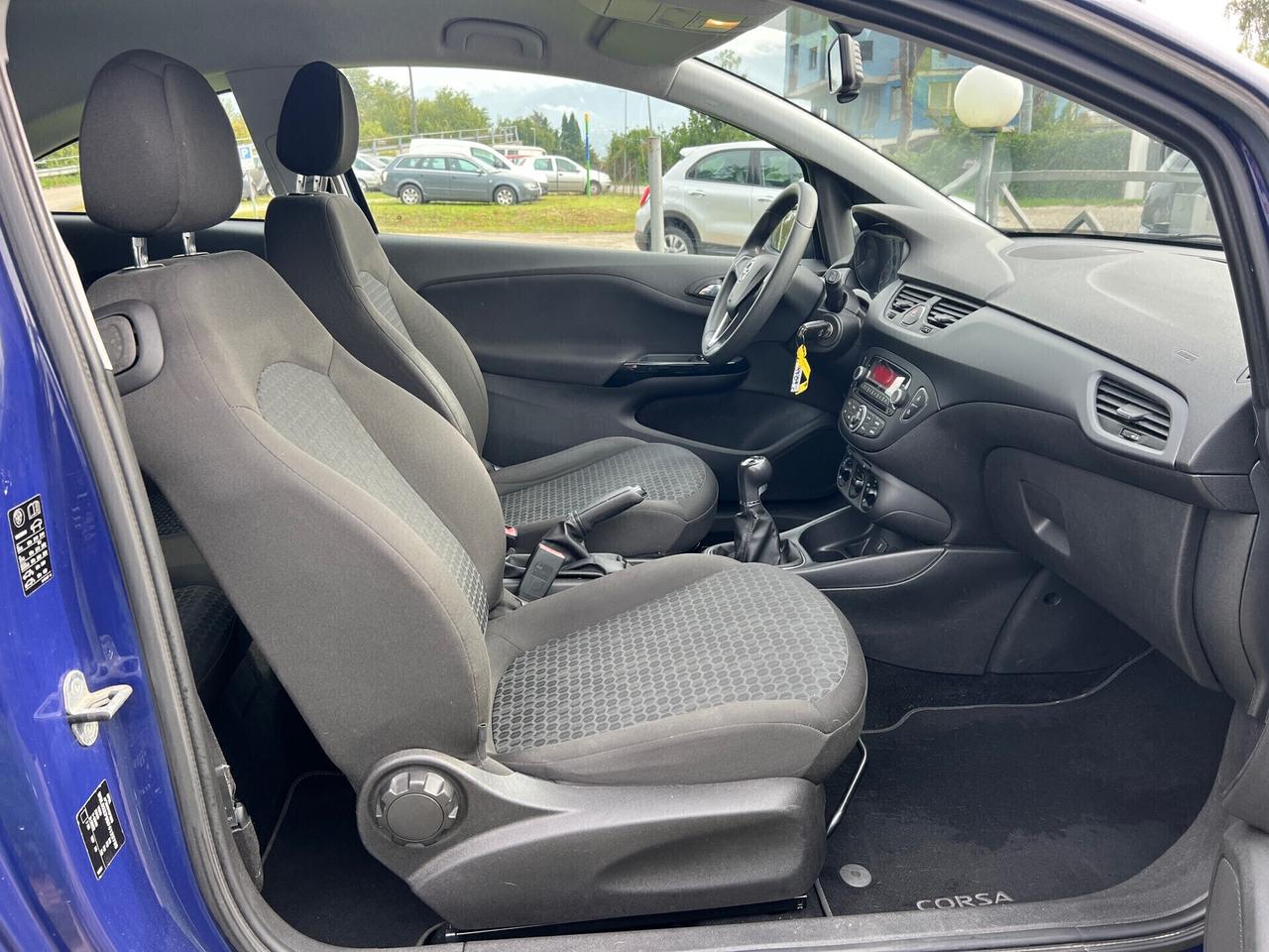 Opel Corsa 1.2 51KW 3PORTE-2015"NEOPATENTATI"