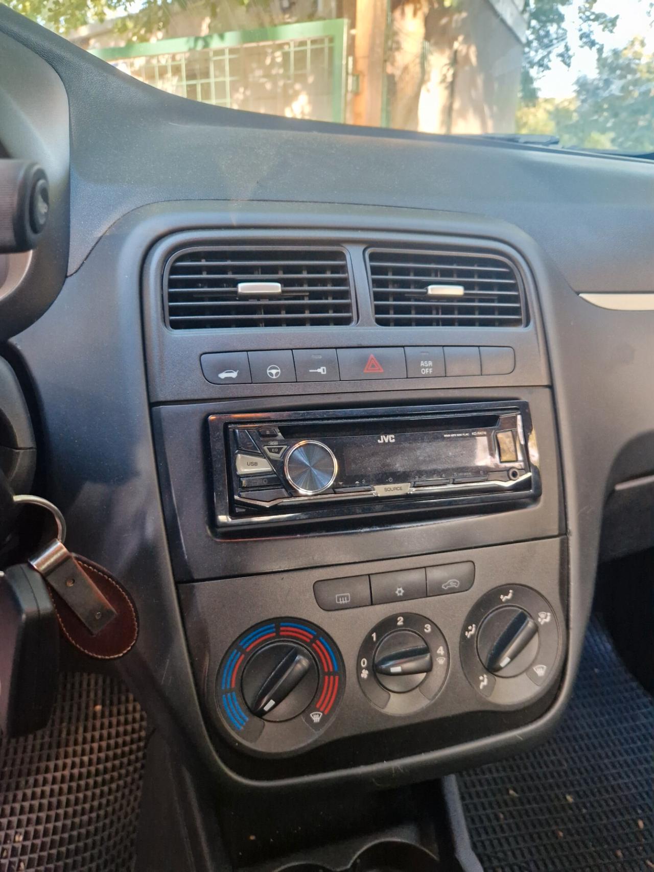 Fiat Grande Punto 1.4 Benz 120CV - Garanzia 12 Mesi