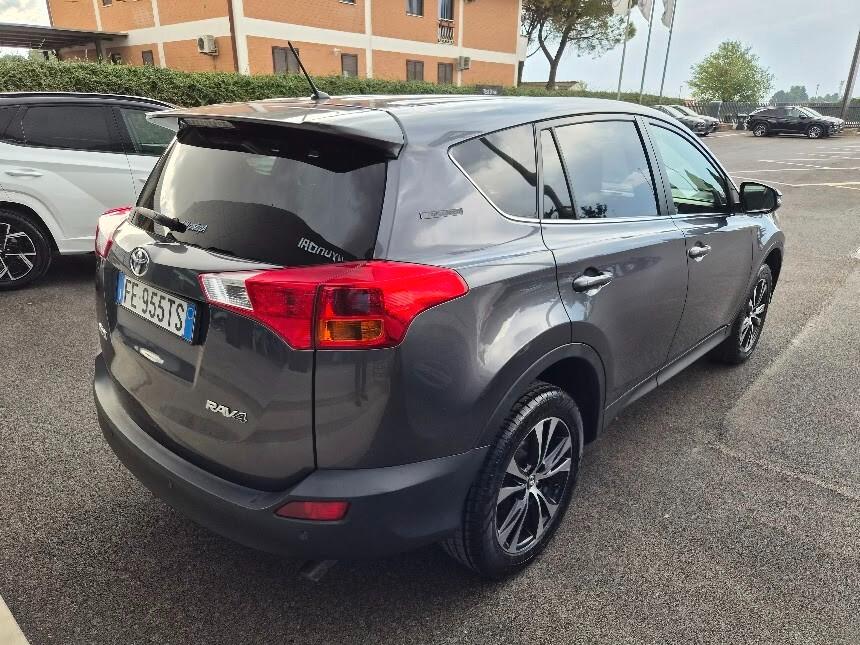 Toyota RAV 4 RAV4 2.0 D-4D 2WD Style