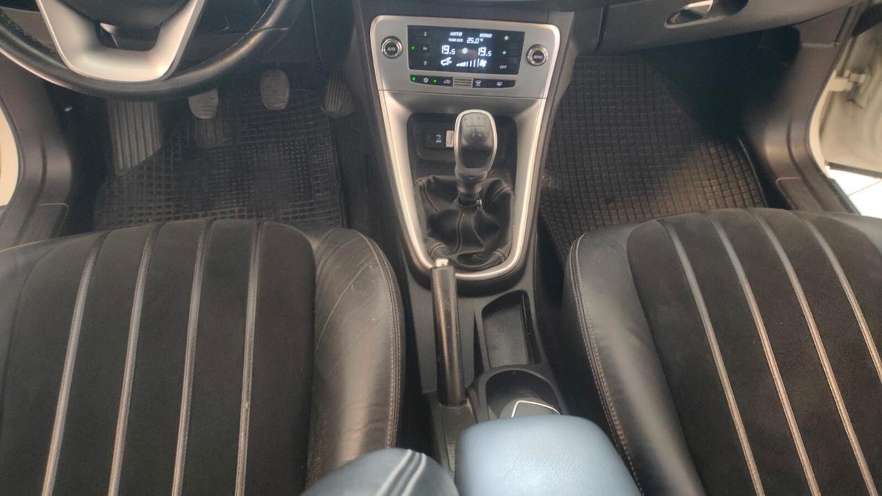 Lancia Delta 1.6 MJT DPF 105 CV Gold