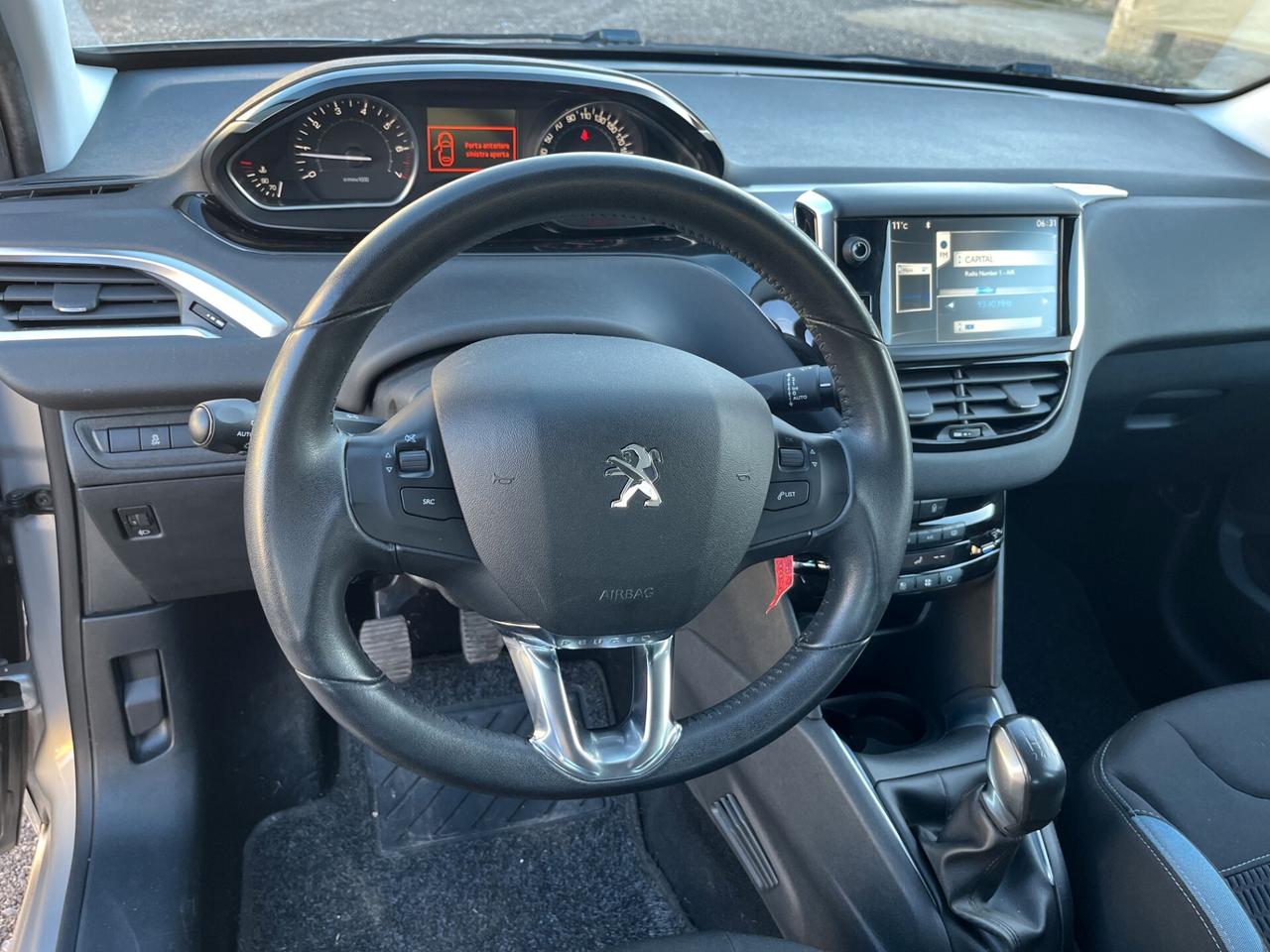 Peugeot 208 PureTech 82 5 porte Allure