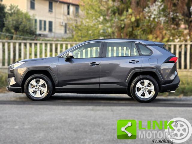TOYOTA RAV 4 MY23 2.5 vvt-ie h Business 2wd 218cv e-cvt