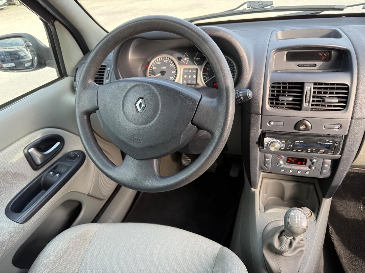 Renault Clio 1.4 16V cat 5 porte Privilège