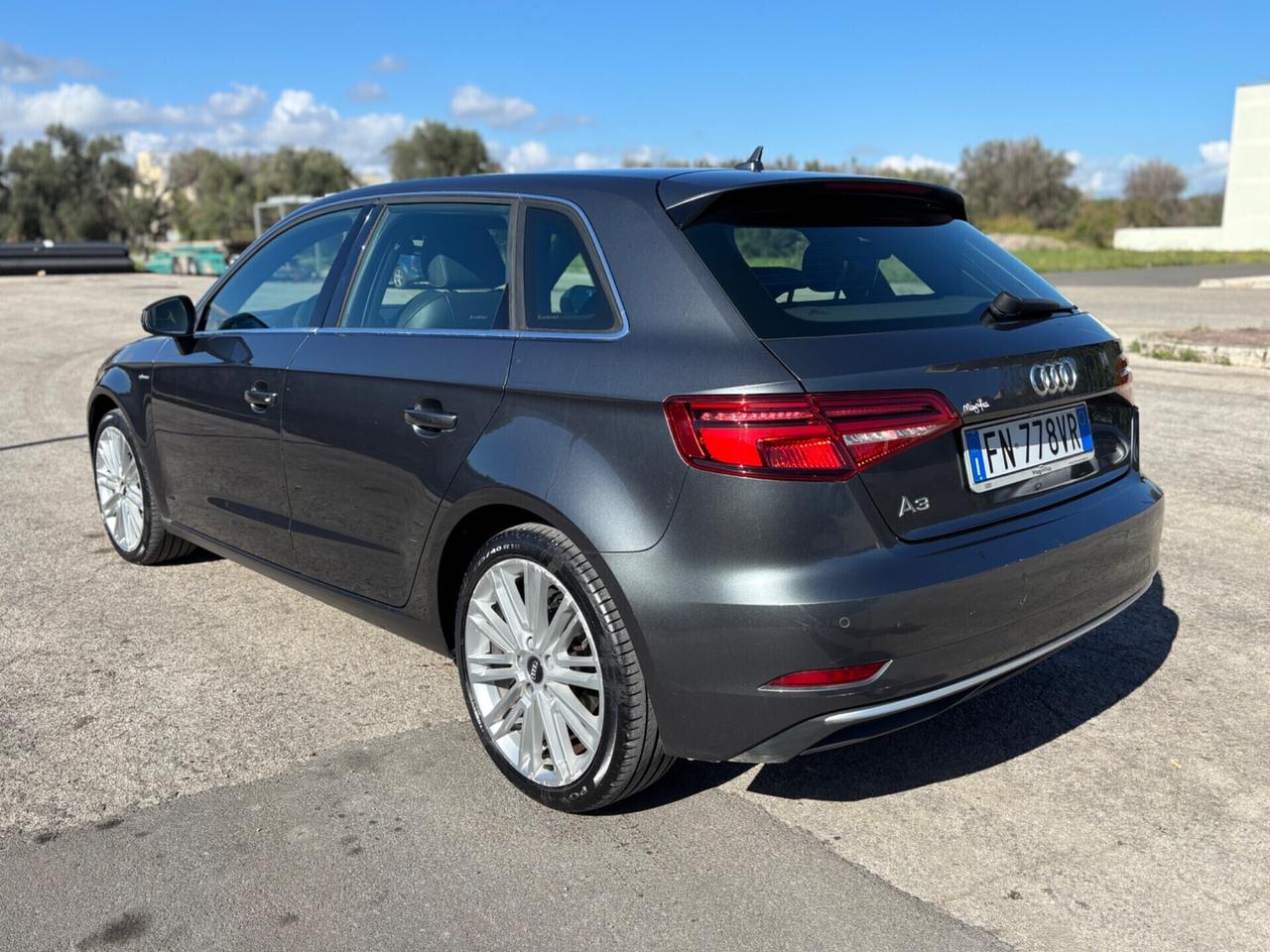 Audi A3 SPB 1.4 TFSI S tronic g-tron Sport
