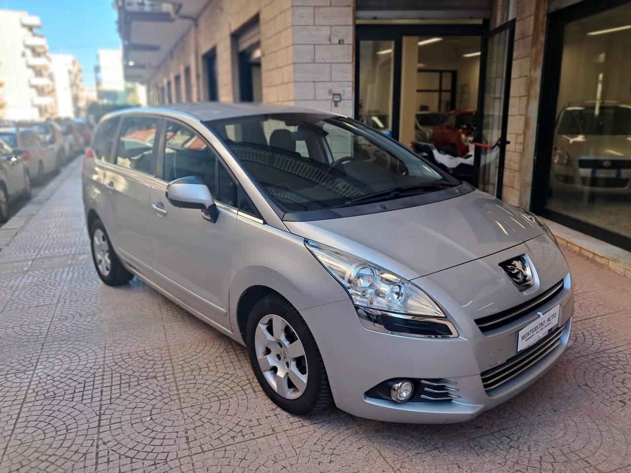 PEUGEOT 5008-7 POSTI-1.6 HDI 115CV-Km170000-Euro6990
