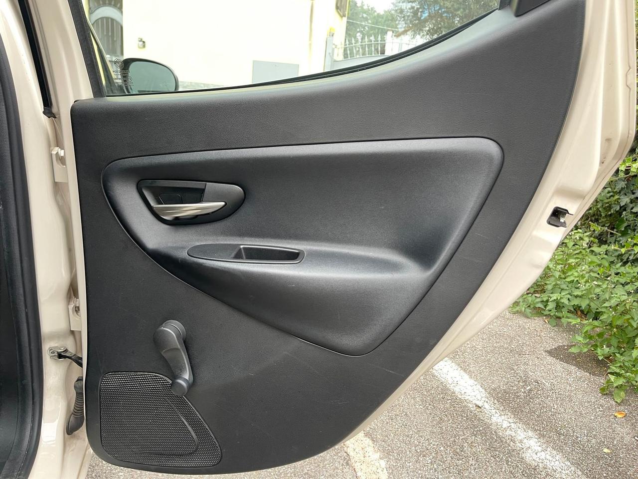 Lancia Ypsilon Opening Edition 1.2 #7630