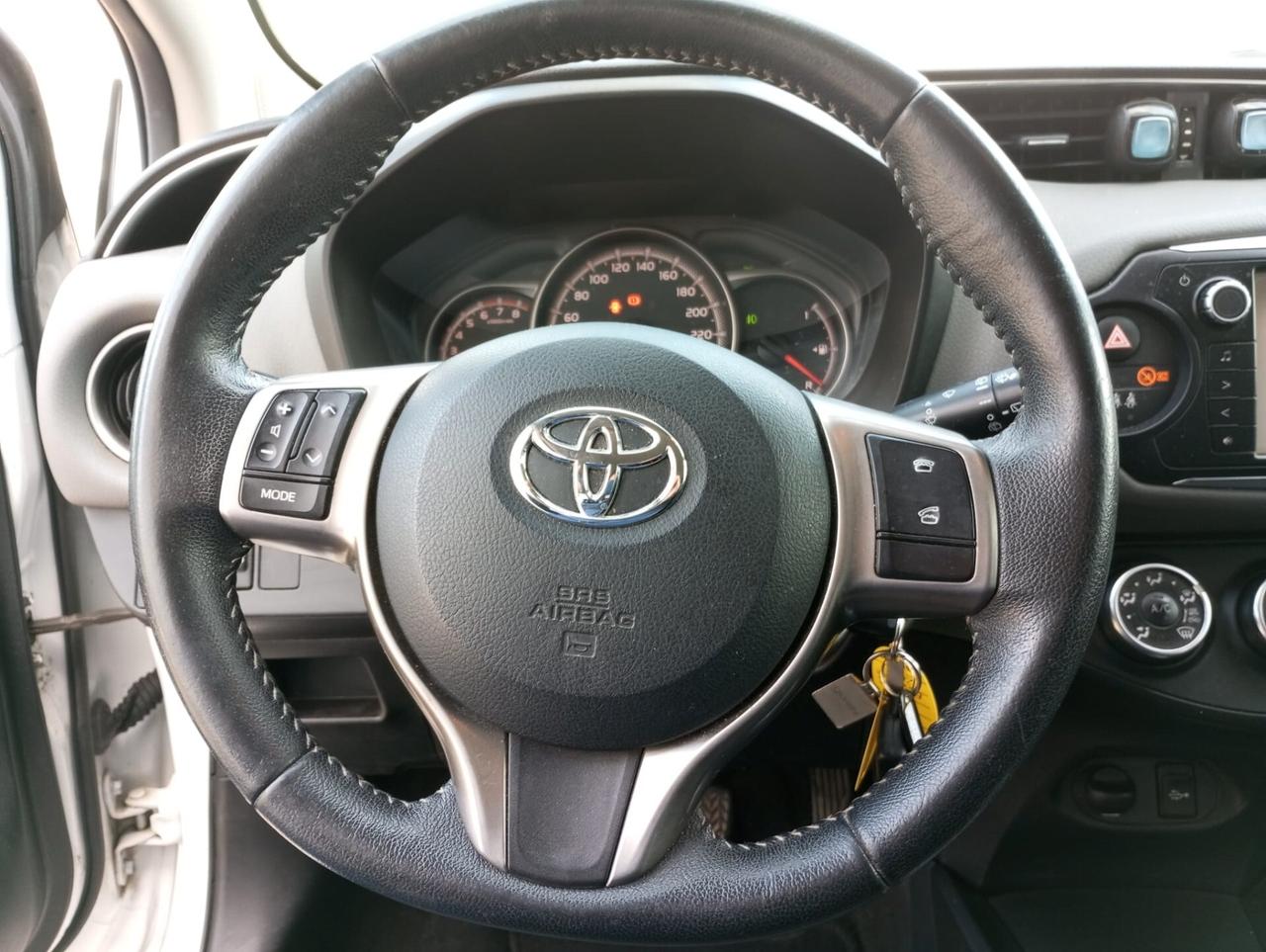 Toyota Yaris 1.0 5 porte Lounge