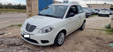 Lancia Ypsilon 1.2 69 CV Elle 2011