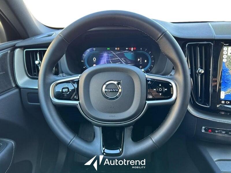 Volvo XC60 B5 250+14 CV AWD Automatica Mild Hybrid Plus Dark