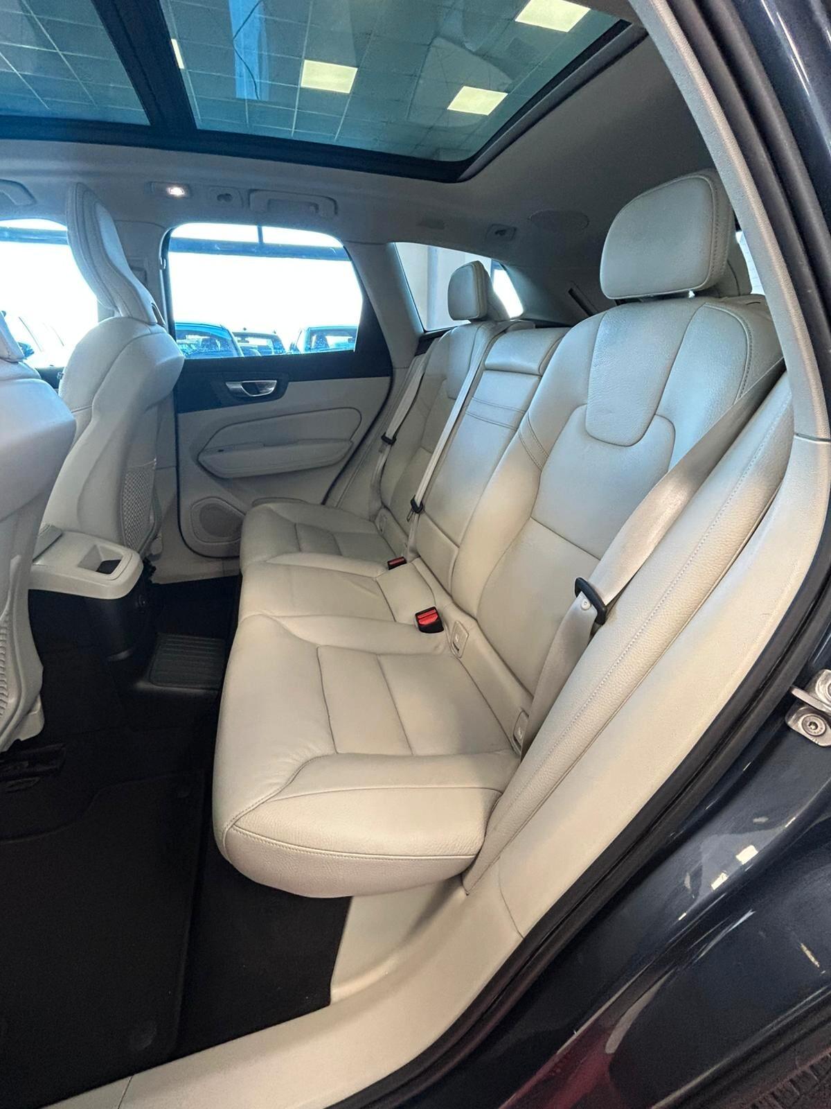 Volvo XC 60 XC60 T8 Recharge Plug-in Hybrid AWD Inscription