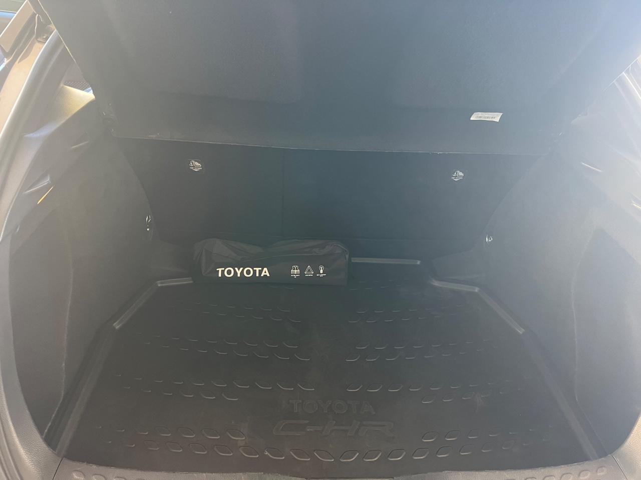 Toyota C-HR 1.8 Hybrid E-CVT Business