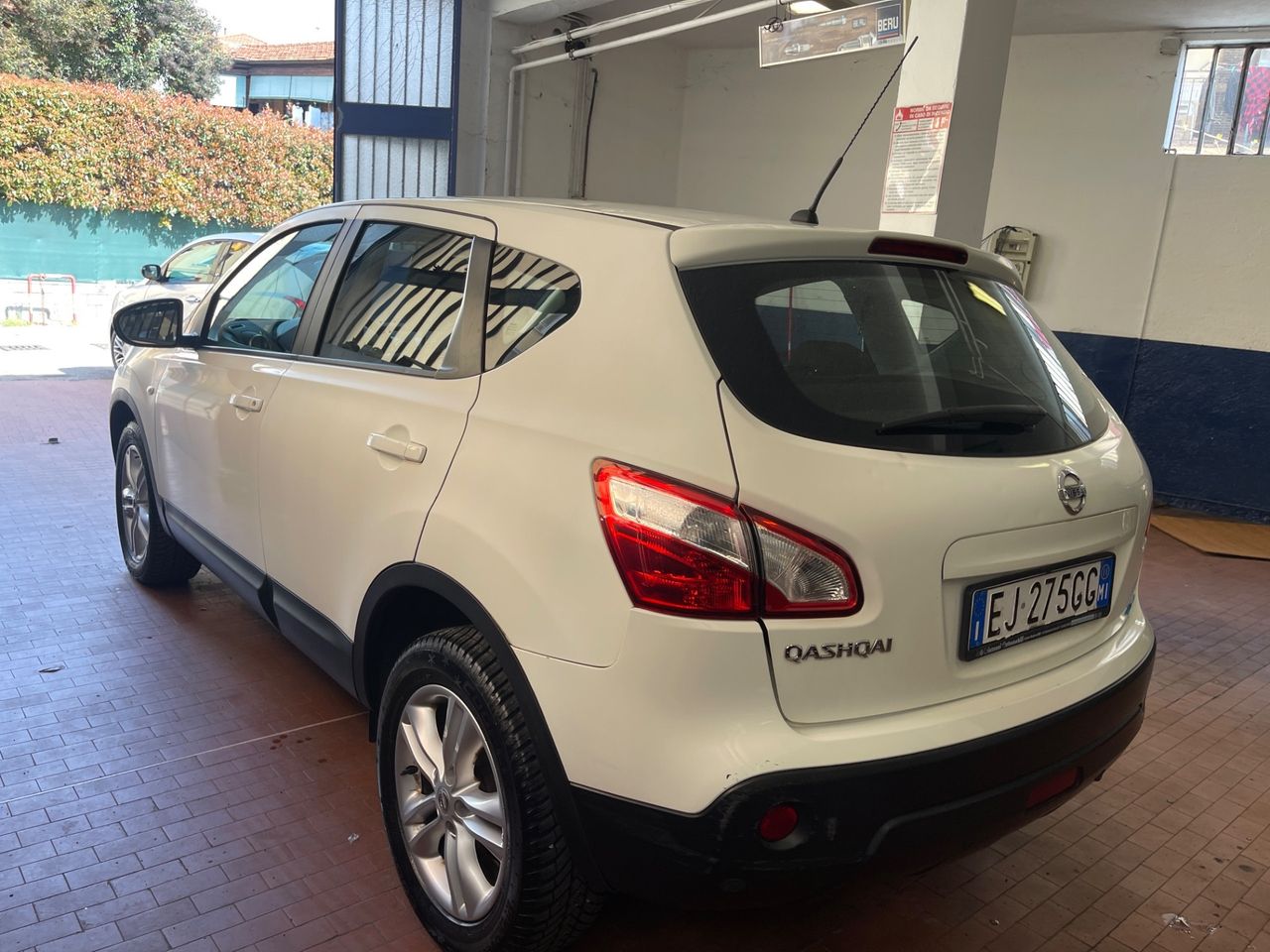 Nissan Qashqai 2011 photo 5
