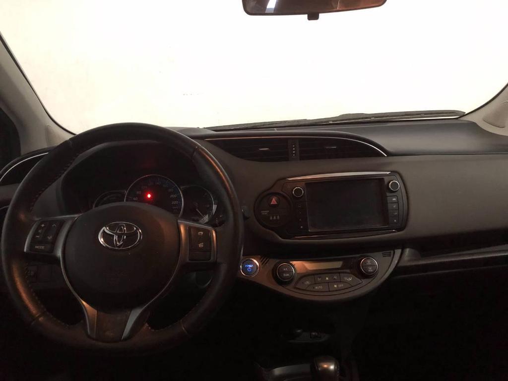 Toyota Yaris 5 Porte 1.5 Hybrid Business