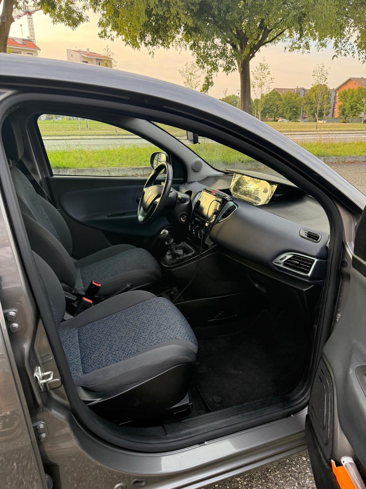 Lancia Ypsilon 1.2 69 CV 5 porte GPL Ecochic