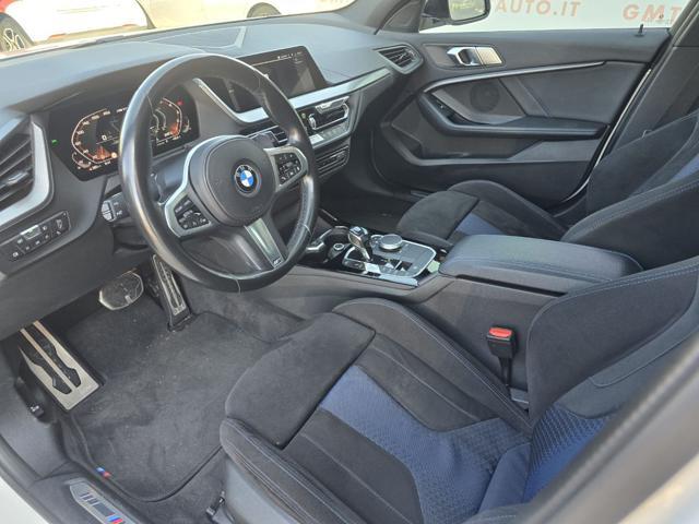 BMW M135 i xDrive M PERFORMANCE PANORAMA FULL LED 19"