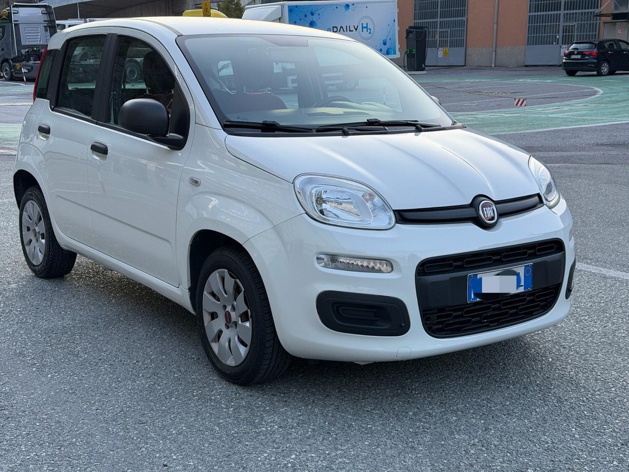 Fiat Panda 1.2 BENZINA 69CV / EURO 6 - NEOPATENTATI