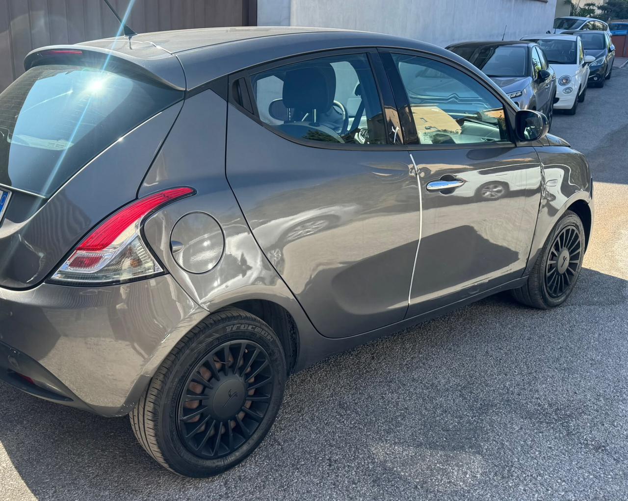 Lancia Ypsilon 1.2 69 CV 5 porte GPL Ecochic Gold