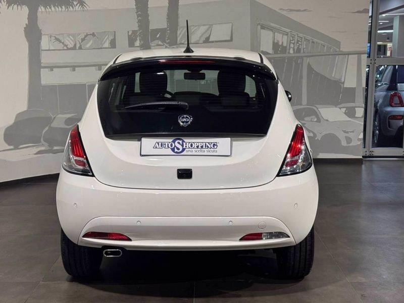 Lancia Ypsilon 3ª serie 1.0 FireFly 5 porte S&S Hybrid Platino