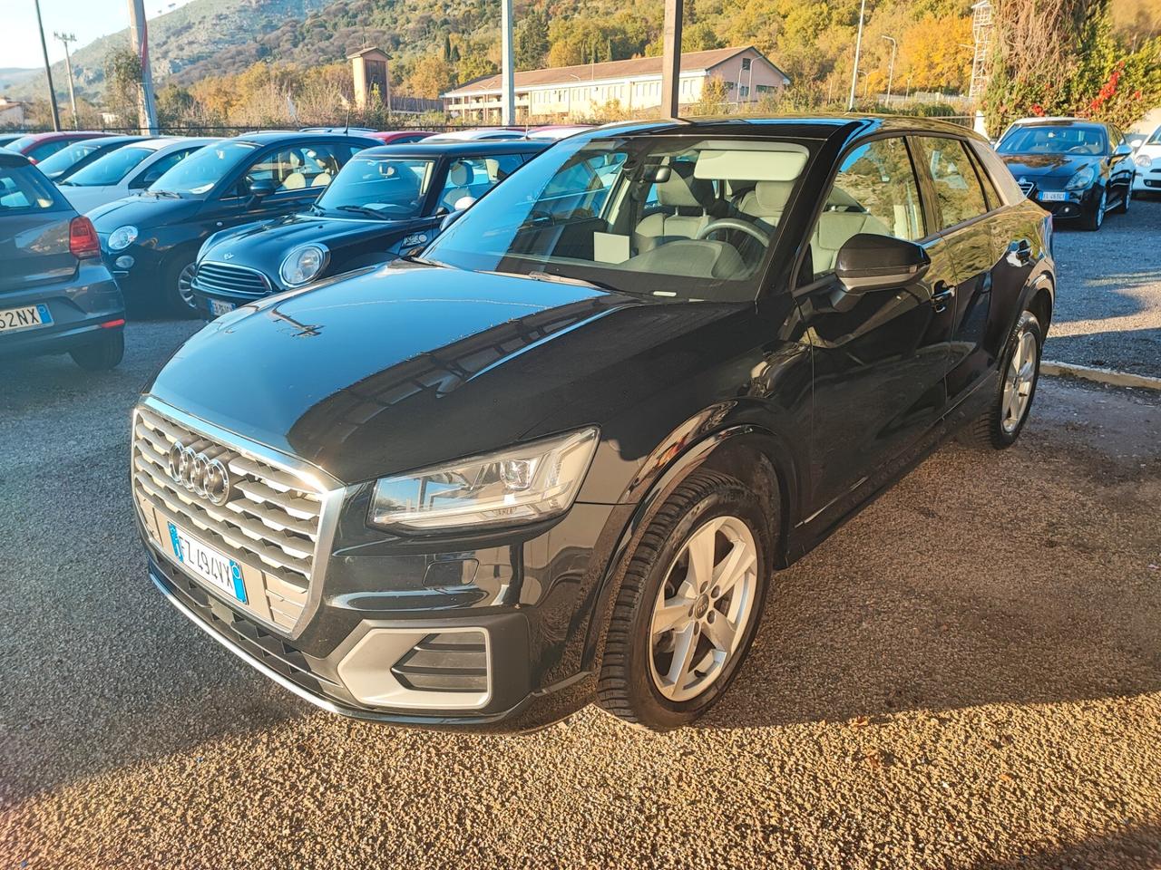 Audi Q2 30 TDI Business Design