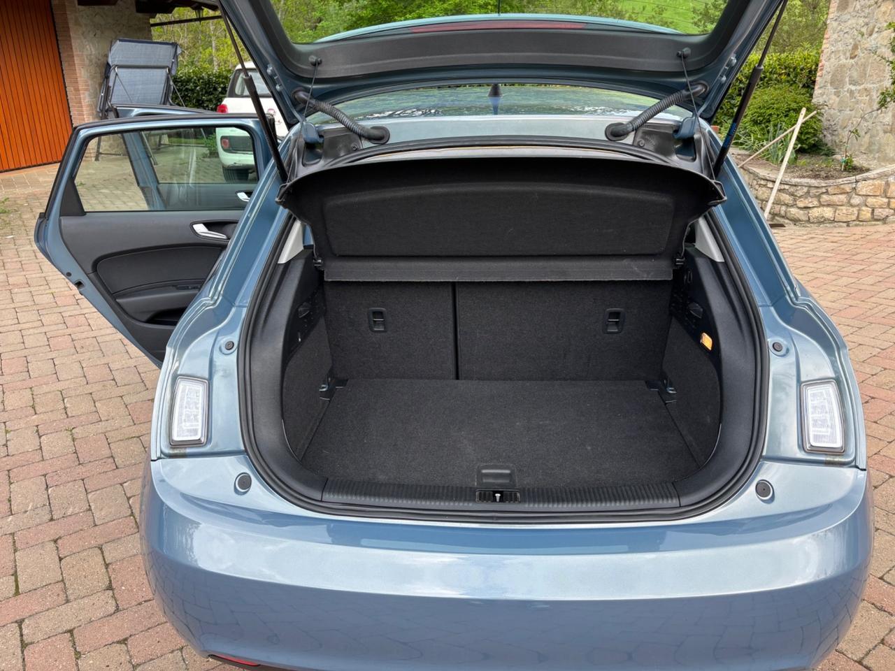 Audi A1 s SPB 1.6 TDI 90 CV 5Porte OK NEOPATENTATI