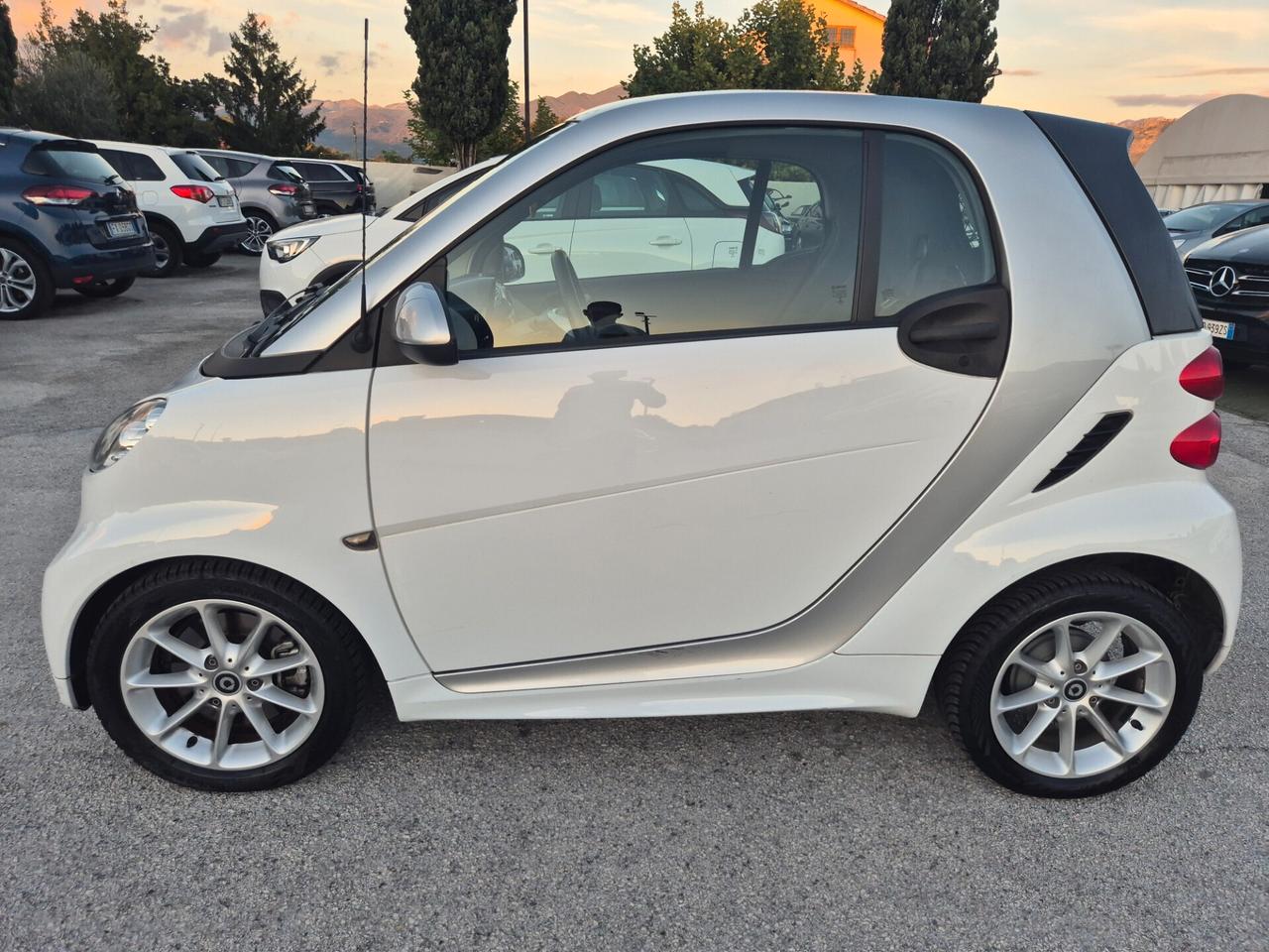 Smart ForTwo 1000 52 kW MHD coupé pulse