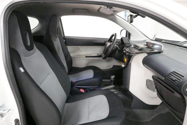 TOYOTA iQ 1.0 CVT Lounge